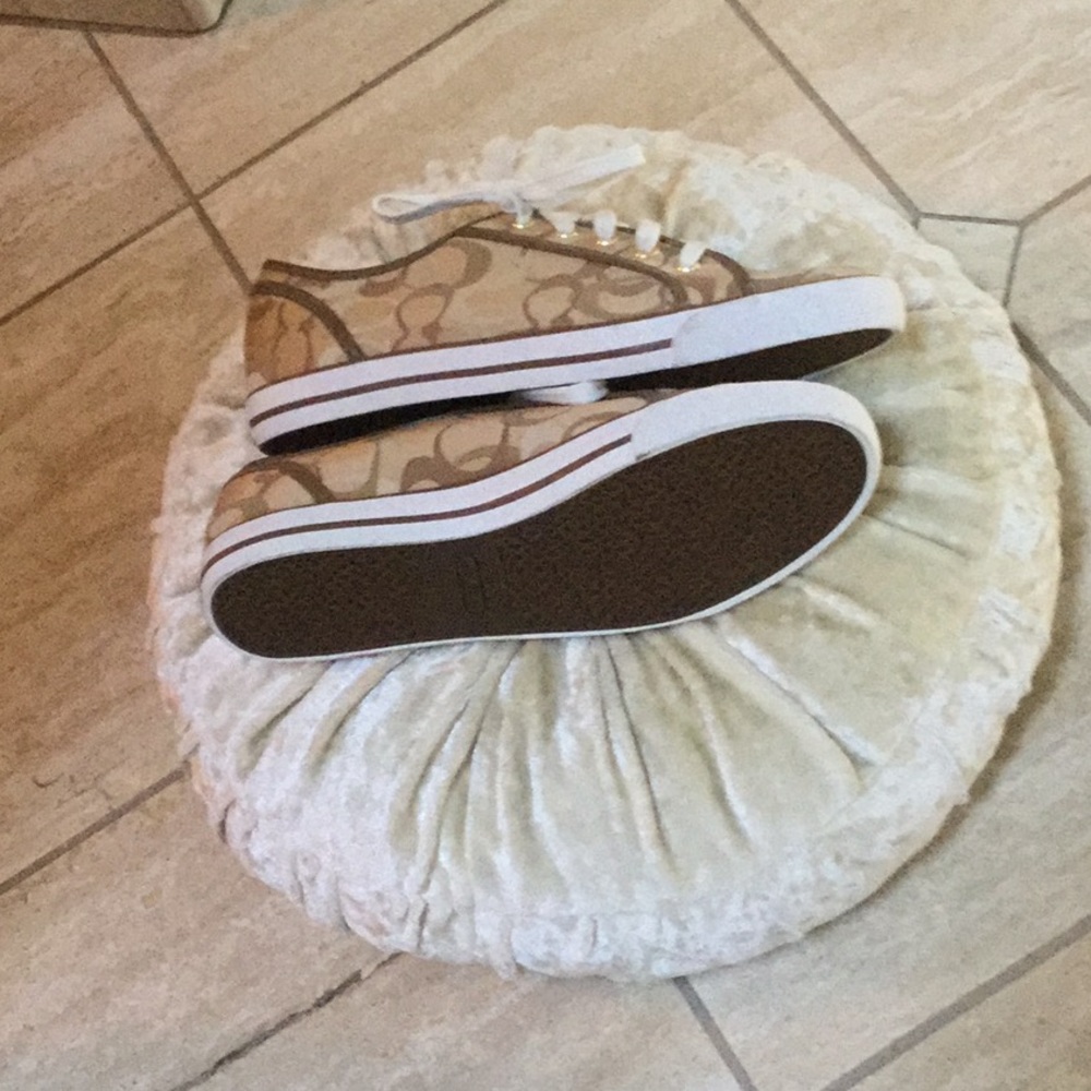 Coach athletic shoes